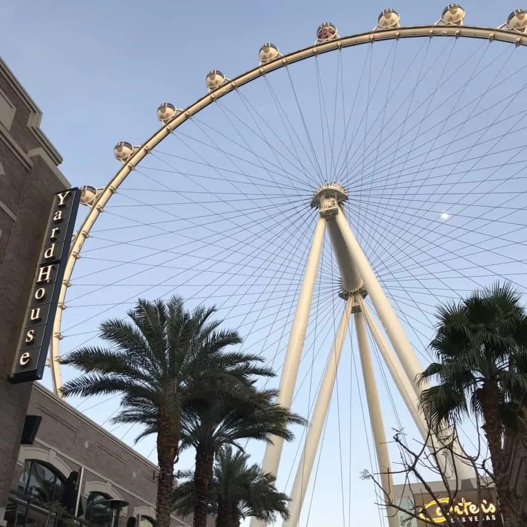 Photo of the High Roller Observation wheel from the Linq Promenade