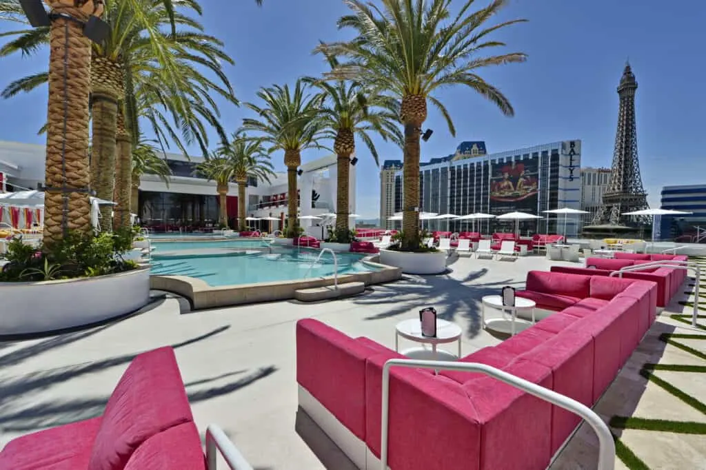 Drai's Rooftop pool at Cromwell