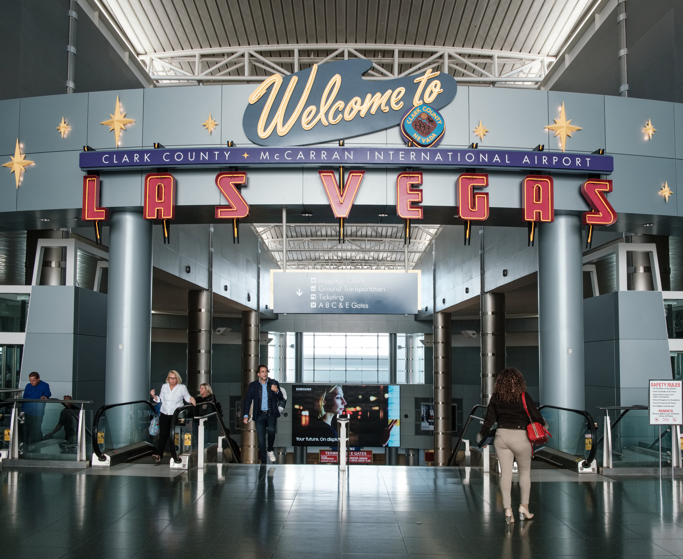 Welcome To Las Vegas Sign At The Airport 123RF 