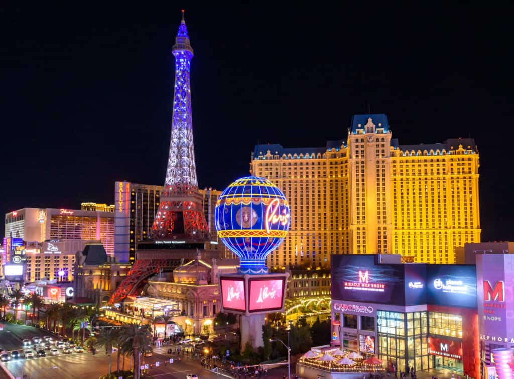 Paris Las Vegas Light Show