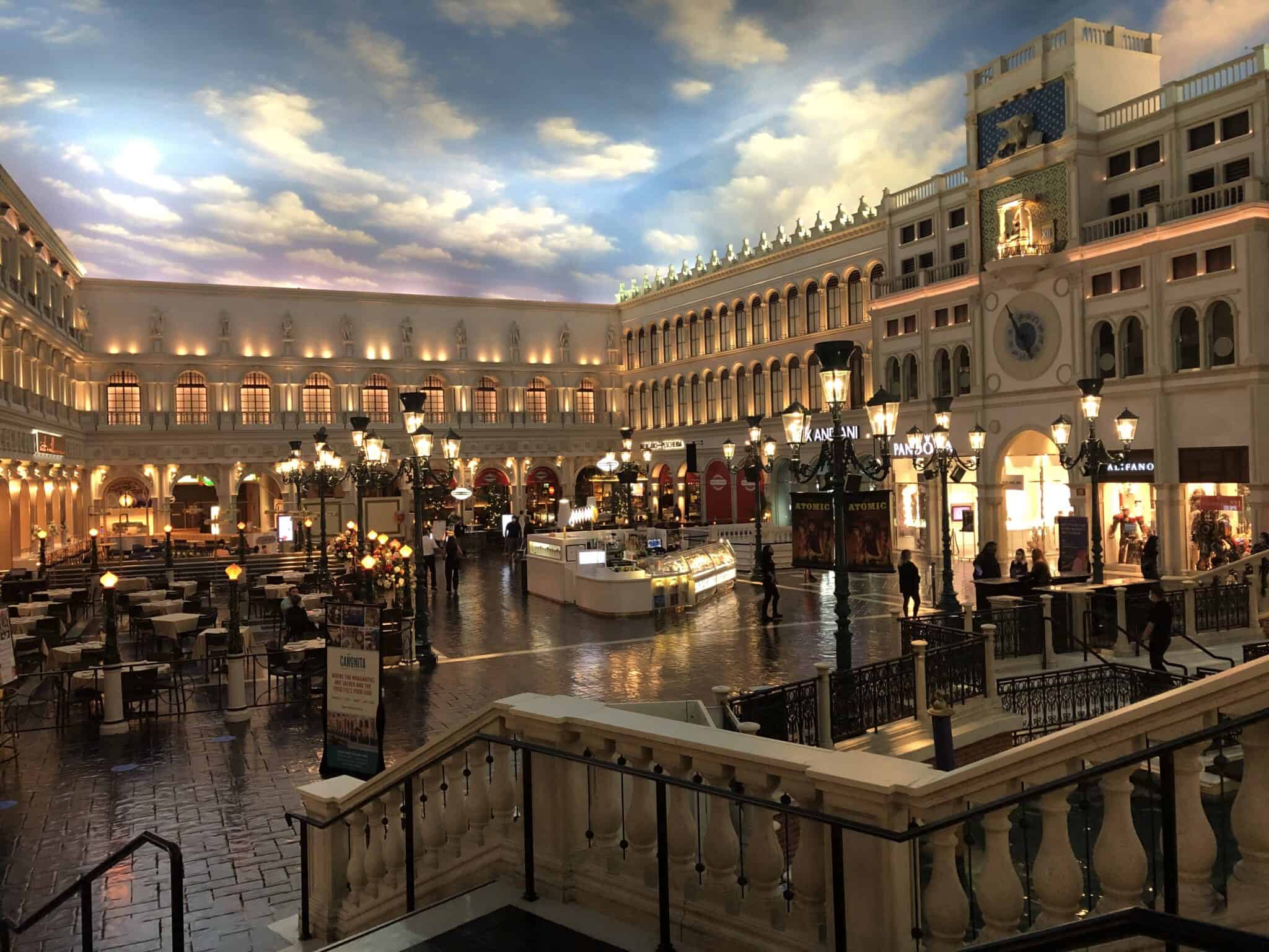 venetian-las-vegas-luxury-king-suite-review