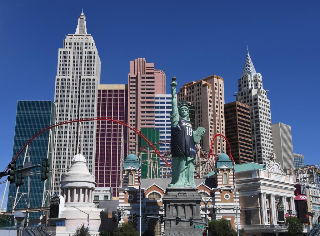 New York New York Las Vegas Exterior