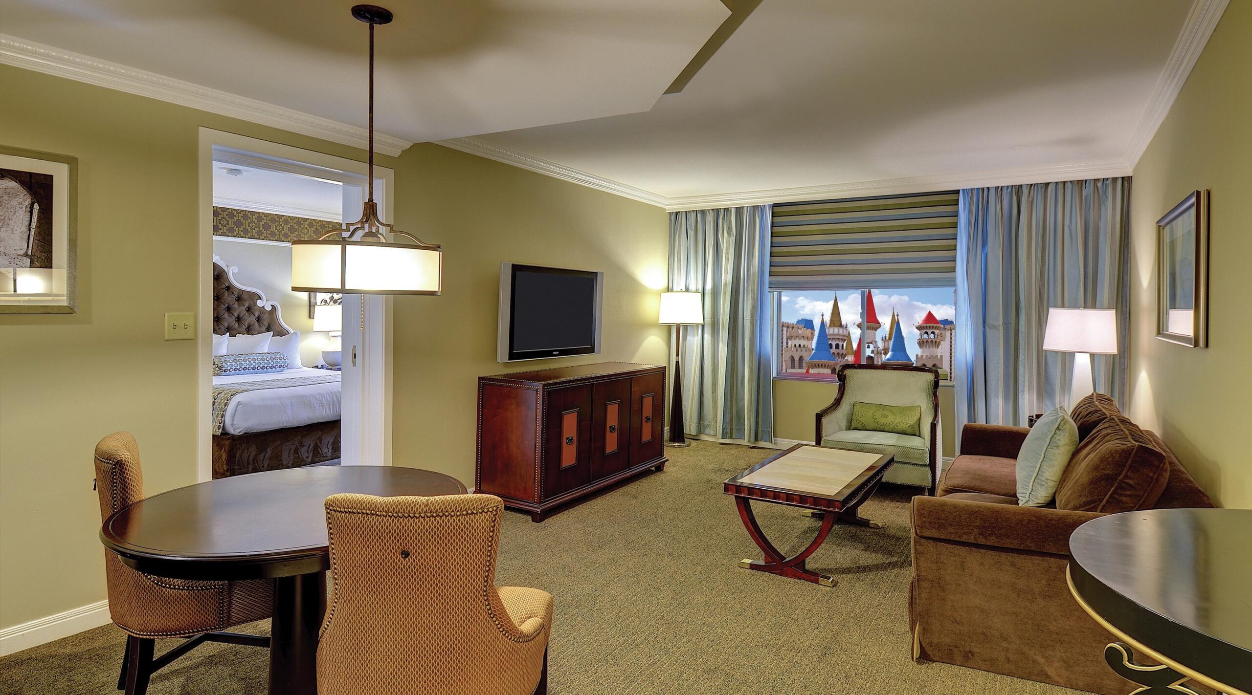 Multi Bedroom Suites In Las Vegas 2 & 3 Bedroom Suites