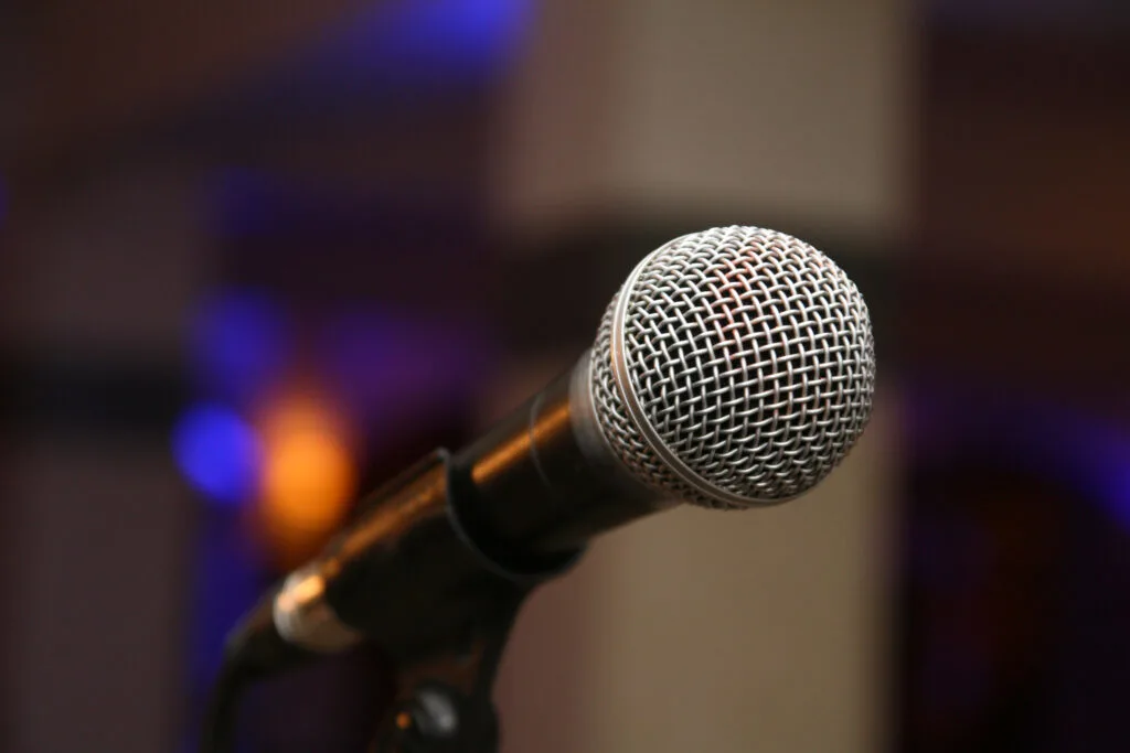 Microphone