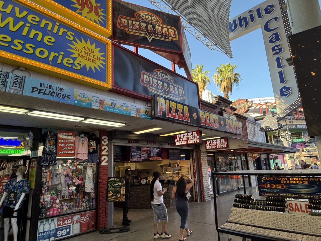 322 Pizza Bar Exterior. 