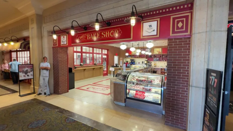 Exterior of Carlo's Bakery at The Venetian. 