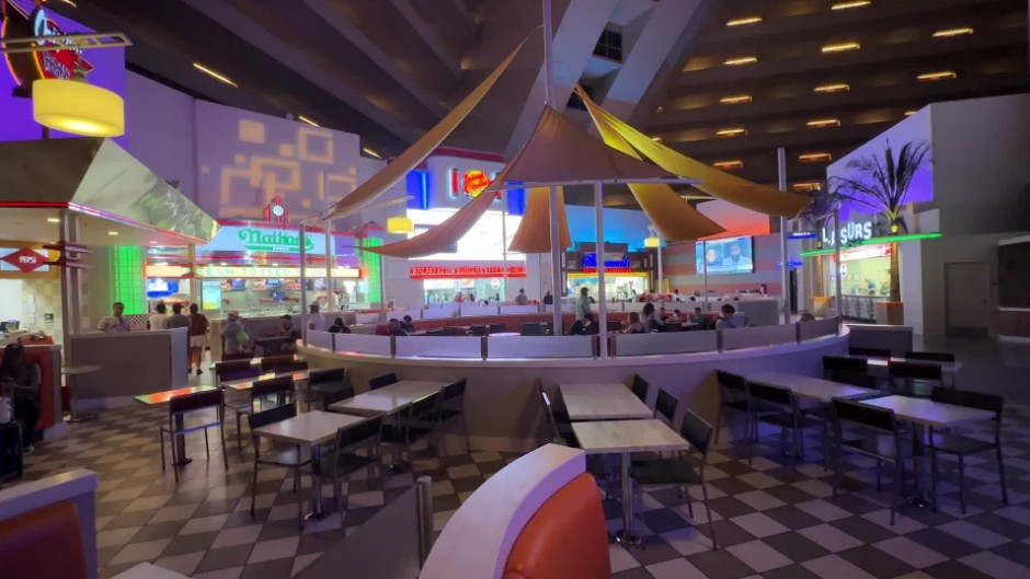 Food court at Luxor from a distance.