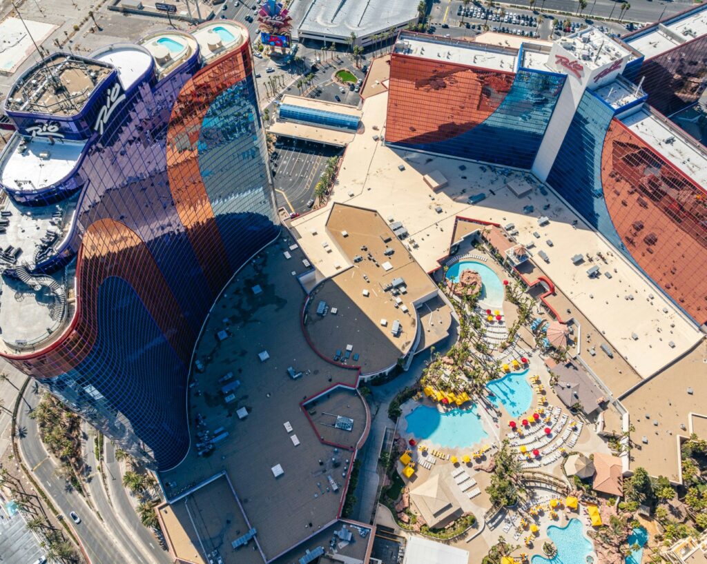 The pool at Rio photographed from above. 