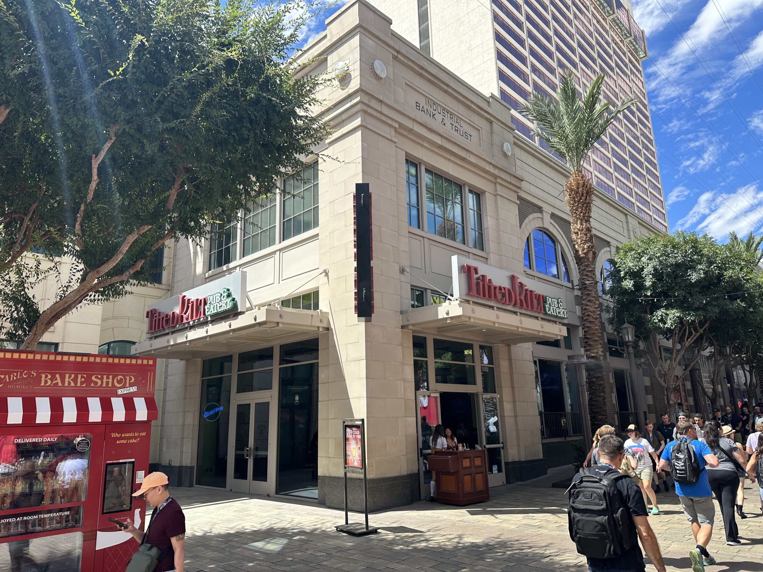 Sports Bars In Las Vegas On The Strip & Downtown!