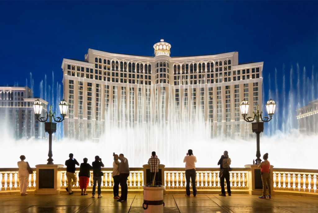 free hotel times schedule mirage volcano caesars bellagio fountain