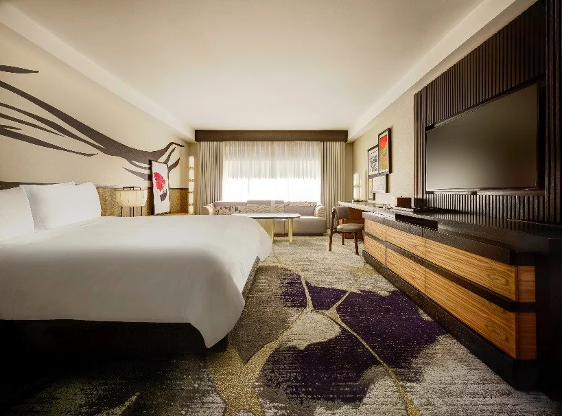 New York-New York casino remodeling rooms with Big Apple theme