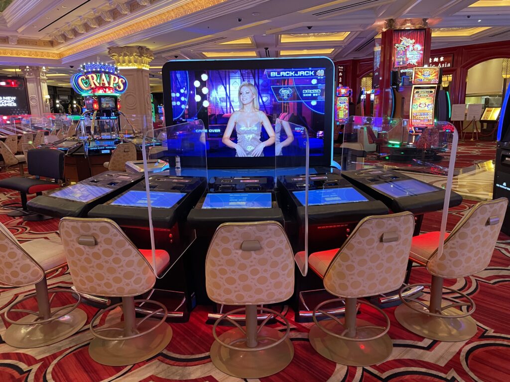 Where to Find the Cheapest Blackjack in Vegas - $1 & $5 BJ!