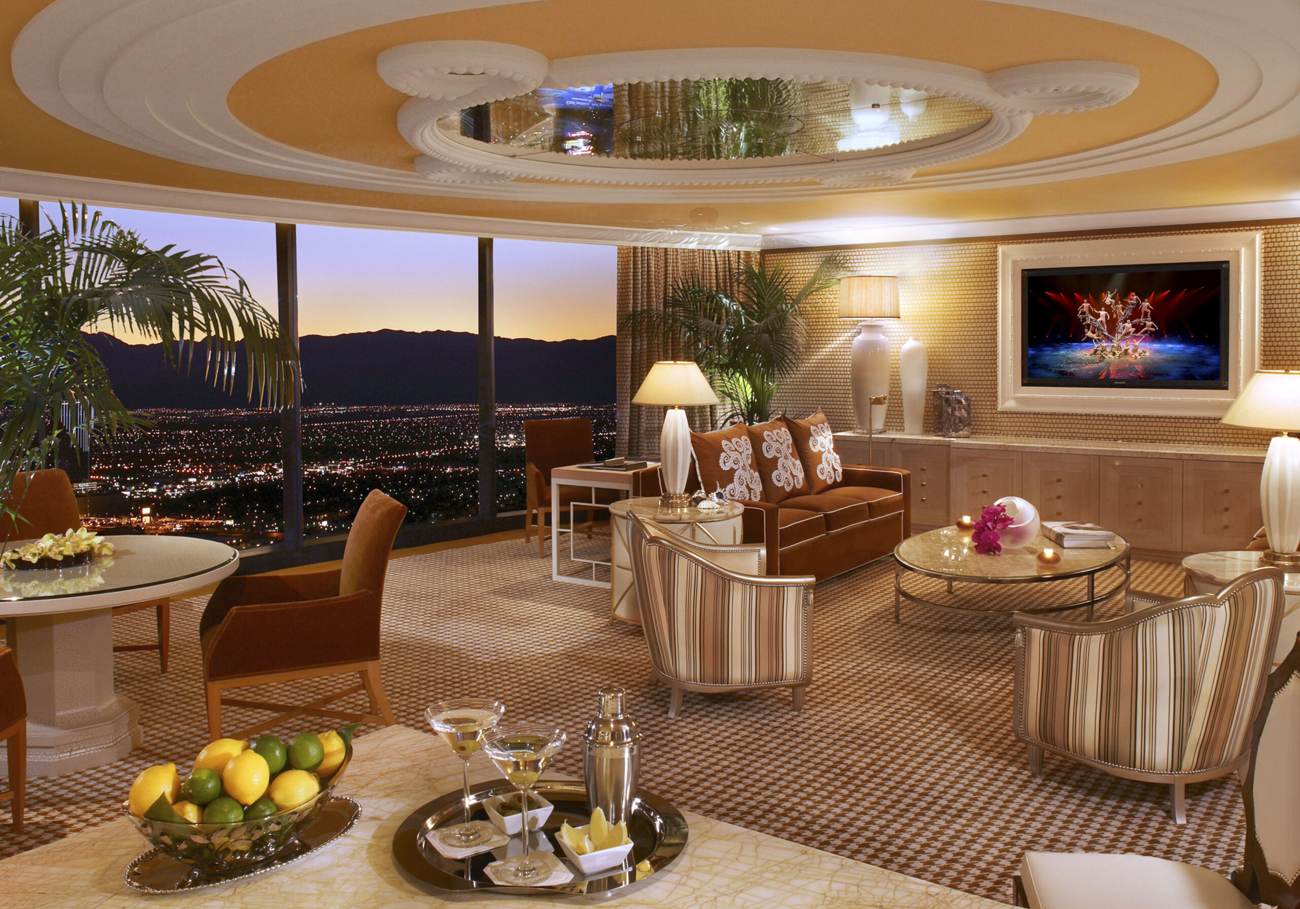 Multi Bedroom Suites In Las Vegas 2 & 3 Bedroom Suites