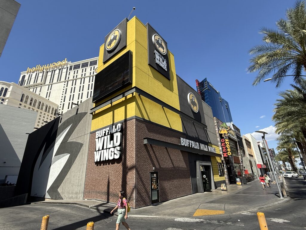 Exterior of the Buffalo Wild Wings in the MIracle Mile Shops.