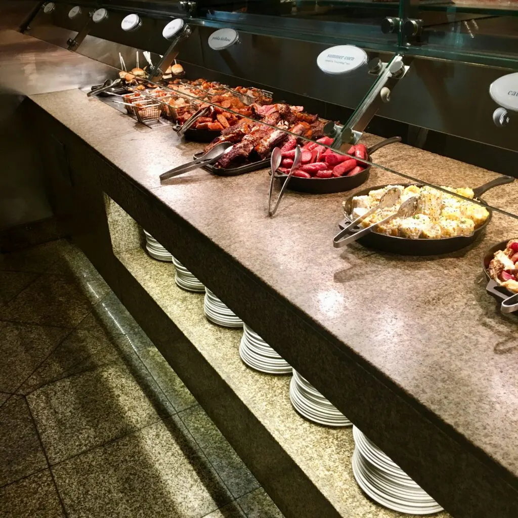 Food options available at the Bacchanal Buffet