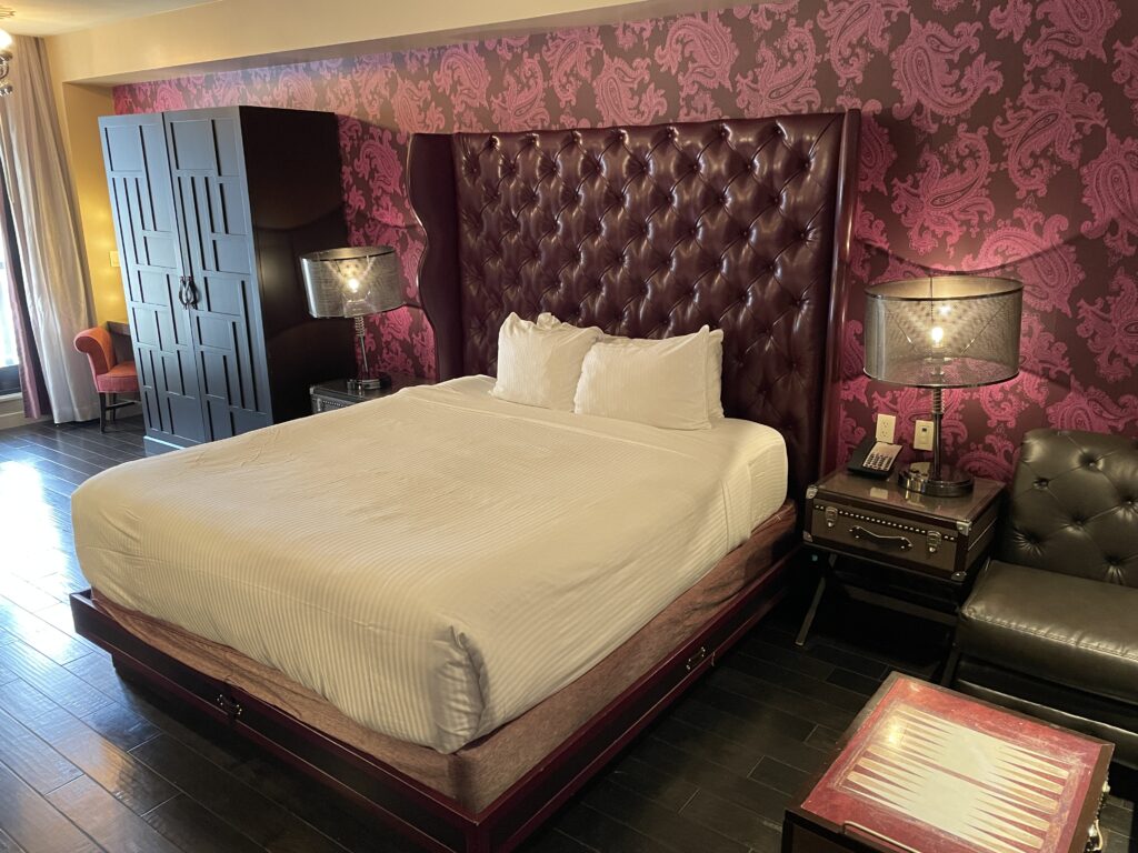 King Bed in the Cromwell Luxury Room