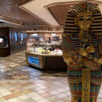 cropped-Luxor-Buffet-Theming-Statue-scaled-1.jpg