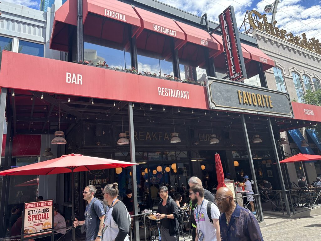 Exterior of Favorite Bistro along the LINQ Promenade.