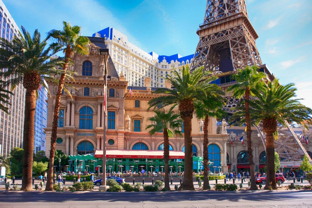 Mon Ami Gabi's exterior with replica eiffel tower