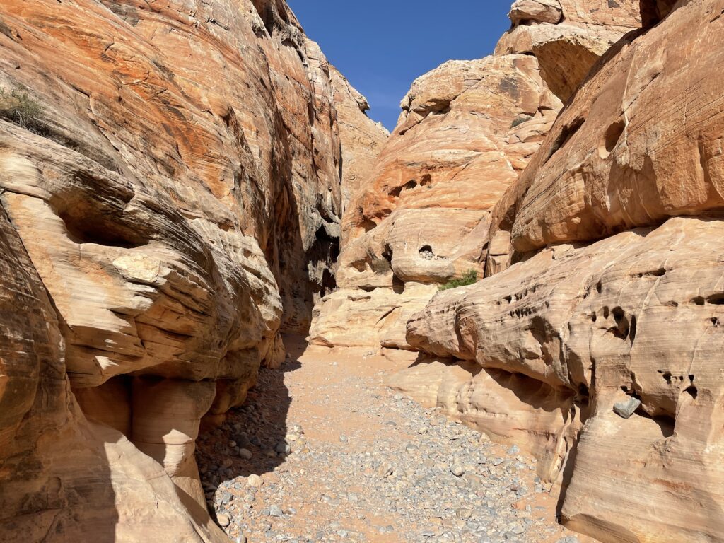 The White Domes Trail as I approached the narrows surrounded by rock walls