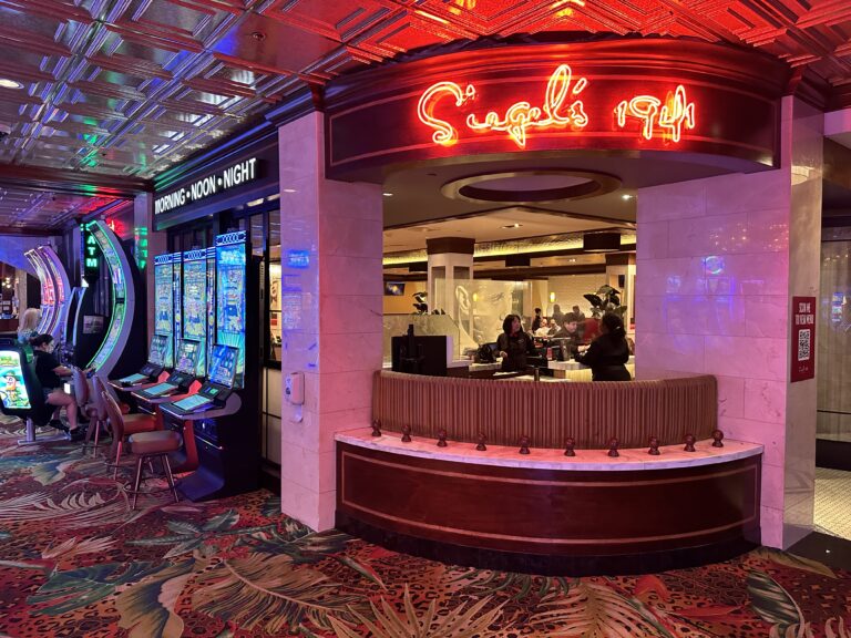 Senior discounts in las vegas attractions things to do 