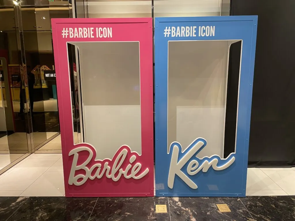 Mock life sized barbie and Ken doll boxes that you can step into for a photo opp. 