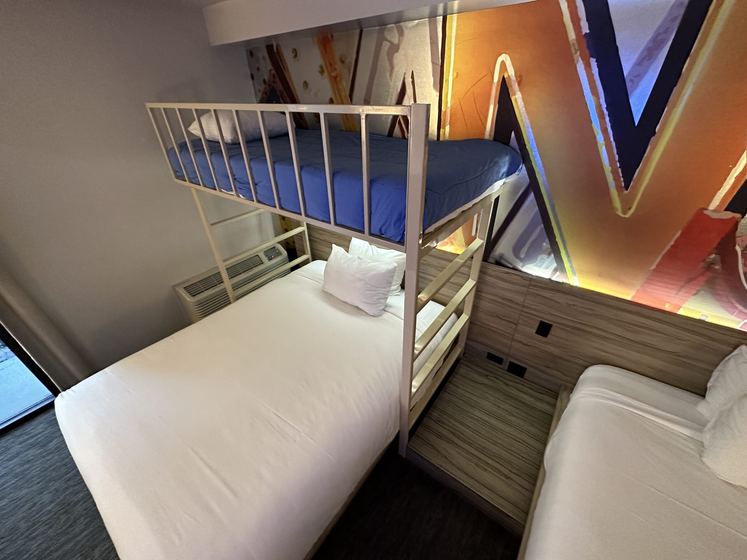 LINQ Las Vegas Bunk Bed Room Review Take a Look Inside!
