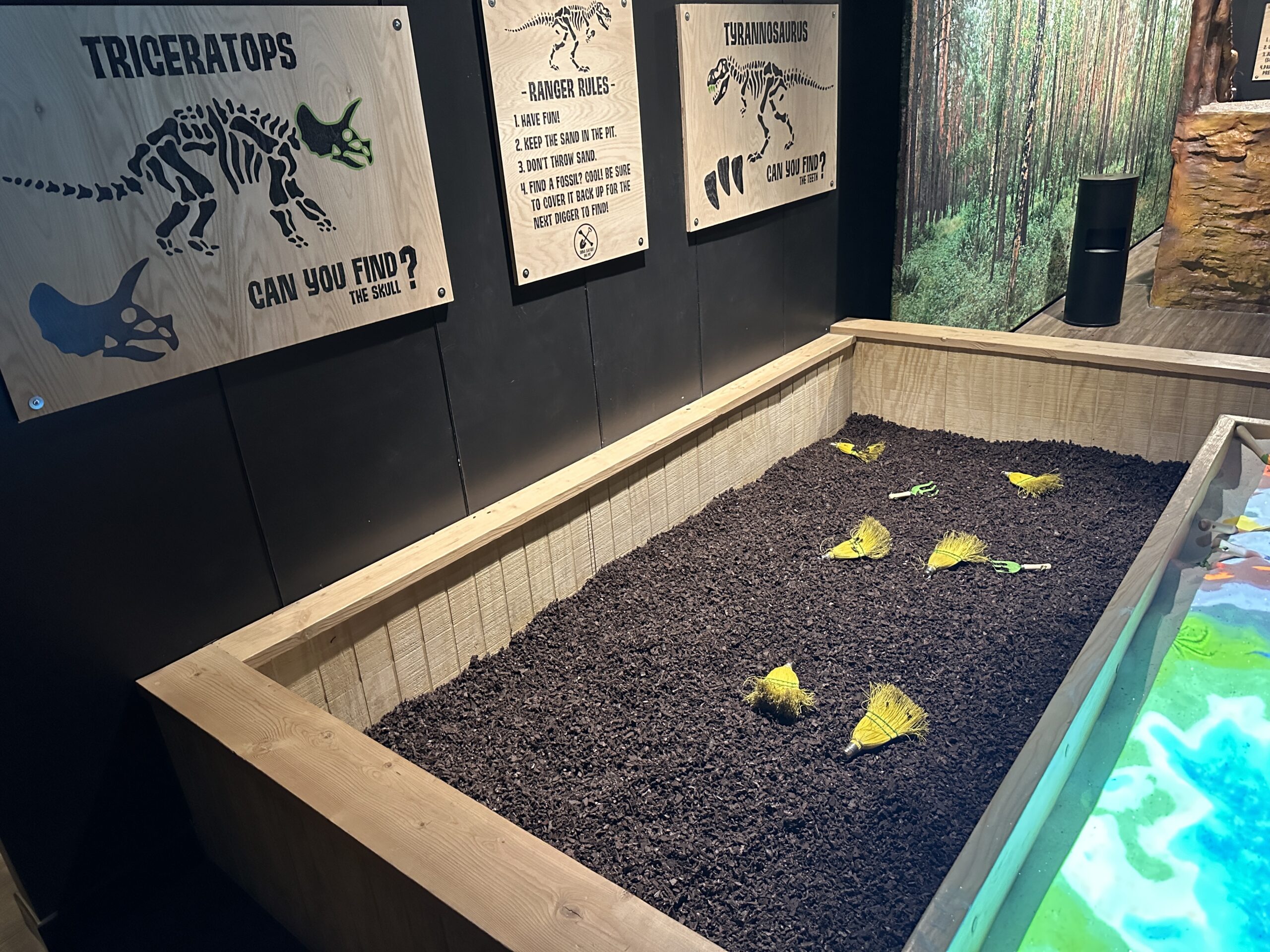 Review of Dino Safari at Horseshoe Las Vegas Look Inside!