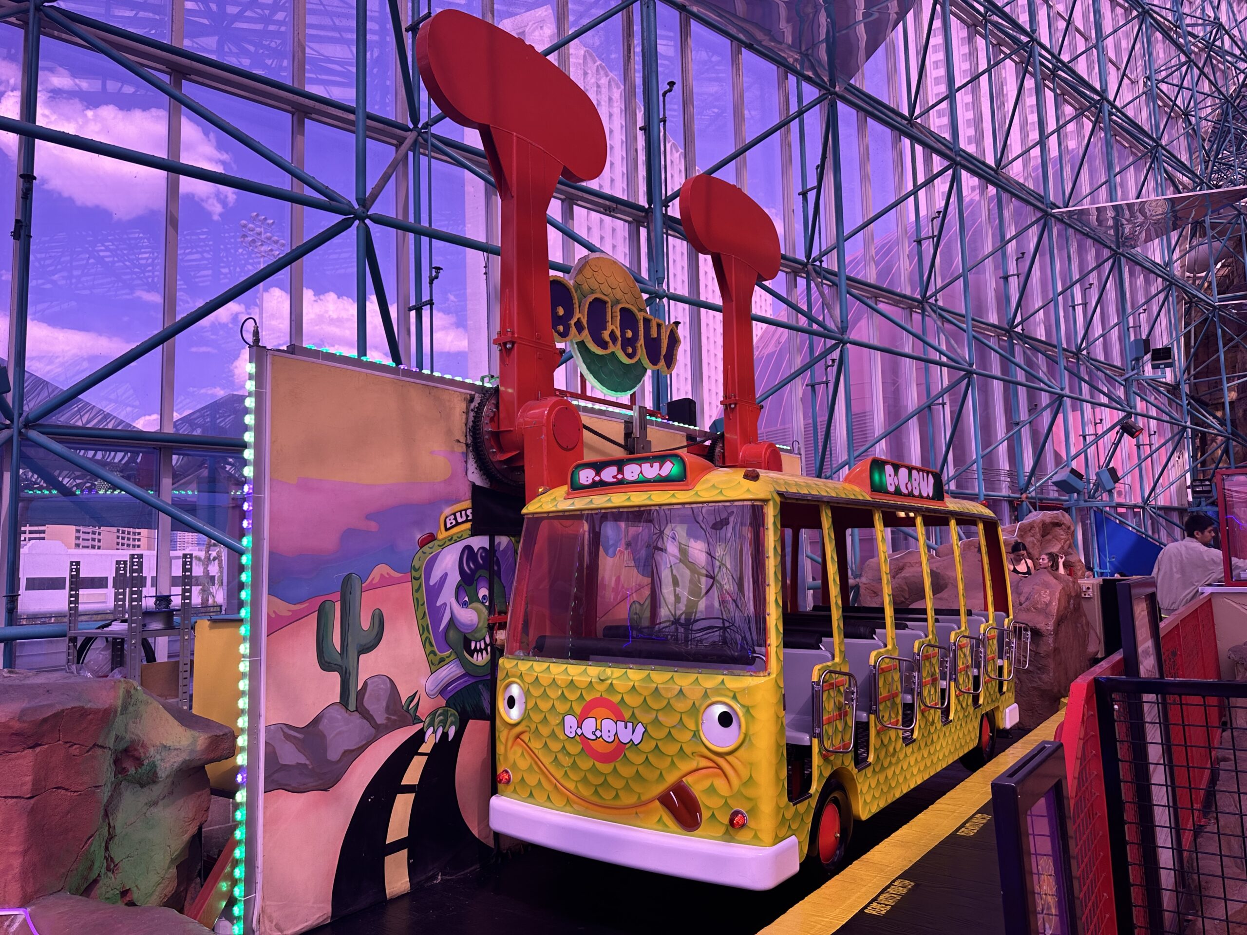 Review of The Adventuredome at Circus Circus - Look Inside!