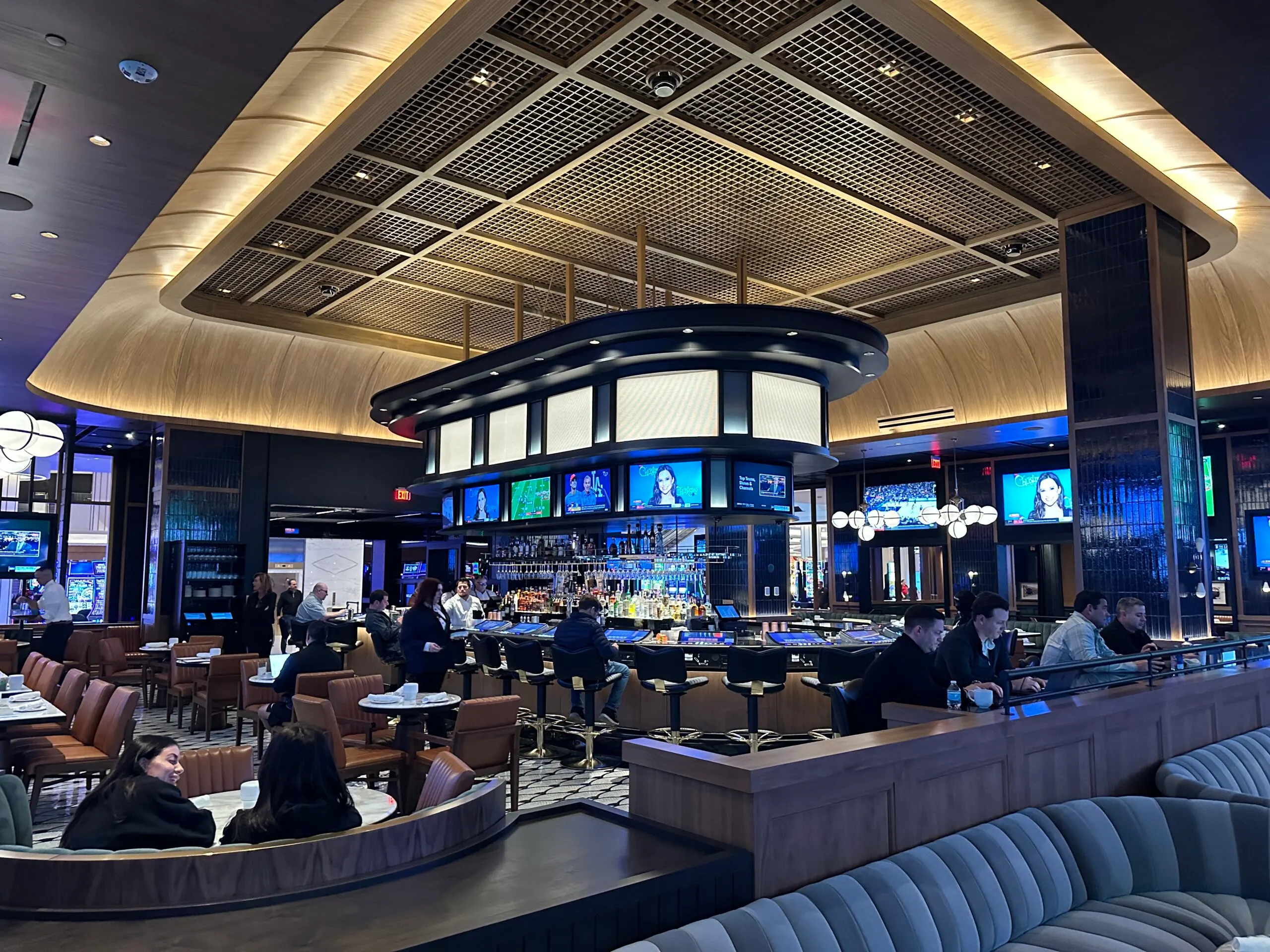 The Tavern within the Sportsbook at Fontainebleau Las Vegas.