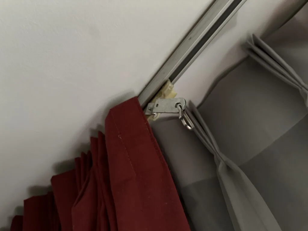Curtain Rod Hook, but no curtain rod.