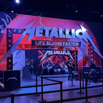 The entryway to Metallica's Life Burns Faster Experience.