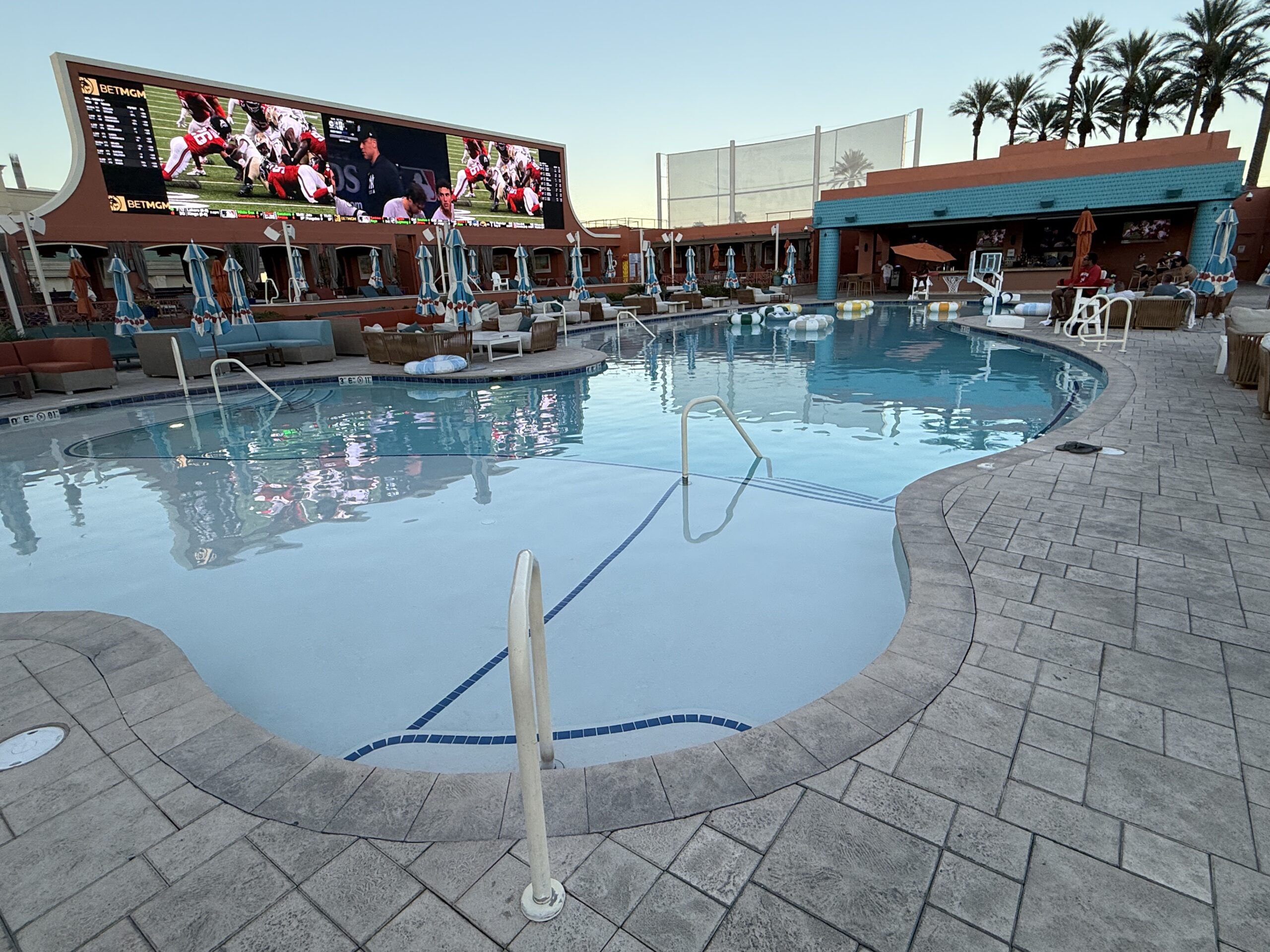 The main rectangular screen with a pool in the foreground. The bar is visible on the right.